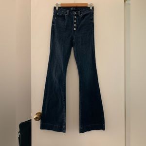 Gap size 2 flare jeans. Like new
